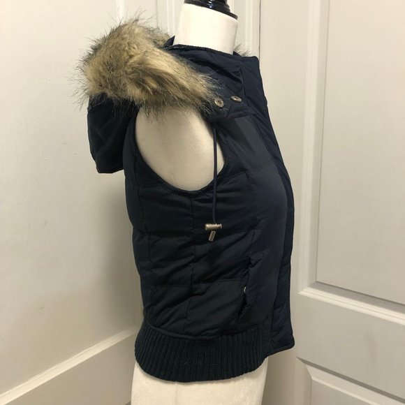 NWT Abercrombie Winter Down Puffer Vest Size XS - Picture 4 of 7